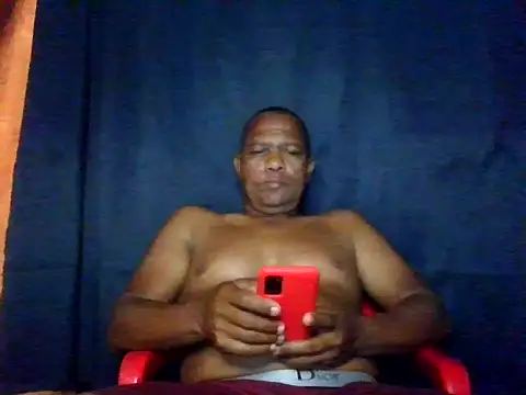 Snapshot of condor08750 chatting on January 19, 2026, 4:27 am condor08750 online show from January 19, 2026, 4:27 am