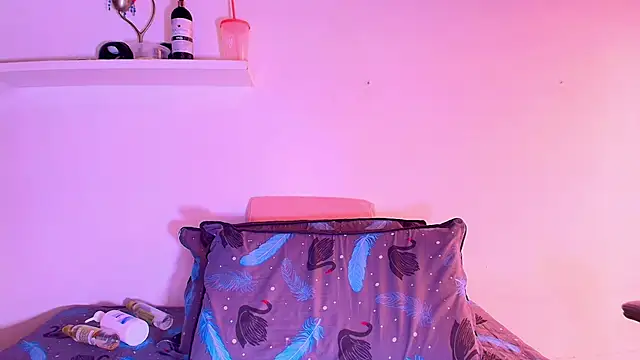 alexaa walker online show from March 5, 2025, 6:01 pm