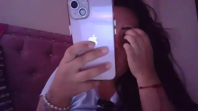 annarose19 online show from January 6, 2026, 8:24 pm