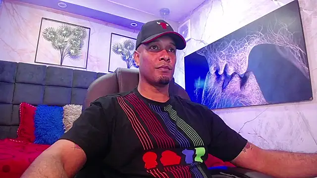 Snapshot of liam_howard chatting on February 18, 2025, 8:14 pm liam howard online show from February 18, 2025, 8:14 pm