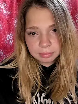 Zuli Kiska online show from October 11, 2025, 7:37 pm