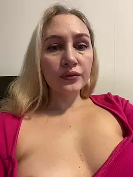 YourBlondee online show from January 20, 2025, 5:04 am