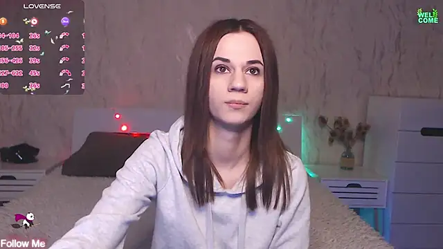 ItsAlisia online show from March 17, 2025, 6:40 am