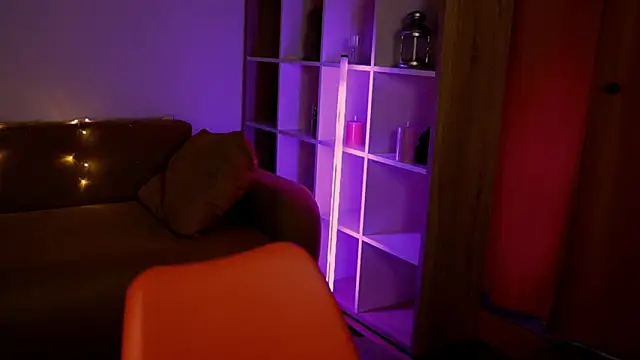 Snapshot of ItsAlisia chatting on February 11, 2026, 1:44 pm ItsAlisia online show from February 11, 2026, 1:44 pm