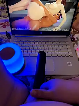 Snapshot of mushkimeow chatting on October 21, 2025, 11:37 pm mushkimeow online show from October 21, 2025, 11:37 pm