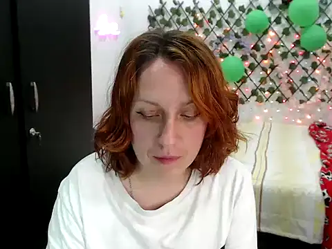 kittykalor09 online show from March 22, 2026, 3:21 am