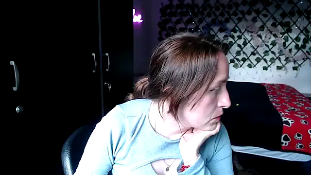 kittykalor09 online show from March 31, 2026, 10:12 pm