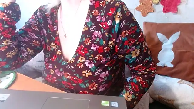 QueenLana online show from March 21, 2025, 3:35 pm