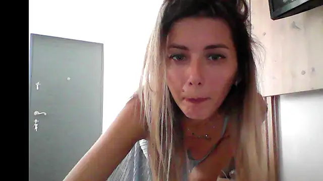 marie marie03 online show from September 16, 2025, 7:53 am