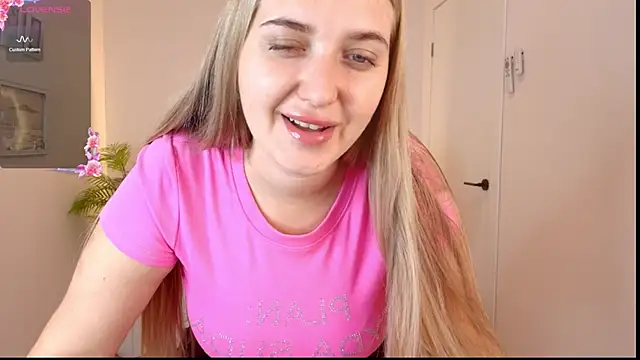 Snapshot of Adr1ana_ chatting on September 19, 2025, 2:37 am Adr1ana online show from September 19, 2025, 2:37 am