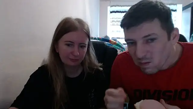 Snapshot of PeterAndJen chatting on September 24, 2025, 6:20 am PeterAndJen online show from September 24, 2025, 6:20 am