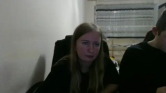 Snapshot of PeterAndJen chatting on September 27, 2025, 7:42 pm PeterAndJen online show from September 27, 2025, 7:42 pm