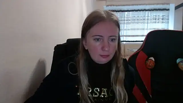 Snapshot of PeterAndJen chatting on September 30, 2025, 8:31 am PeterAndJen online show from September 30, 2025, 8:31 am