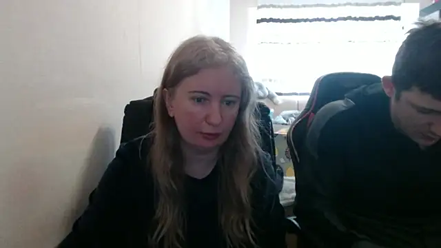 PeterAndJen online show from April 1, 2026, 1:41 pm