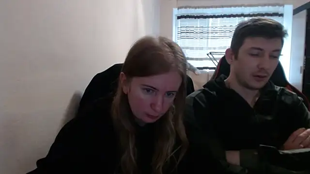 Snapshot of PeterAndJen chatting on October 12, 2025, 6:15 am PeterAndJen online show from October 12, 2025, 6:15 am