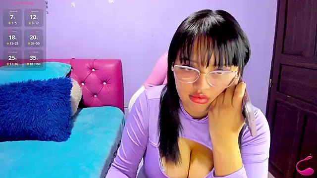 Snapshot of crissn0707 chatting on October 7, 2025, 12:33 am crissn0707 online show from October 7, 2025, 12:33 am