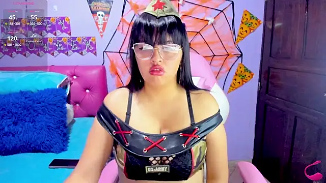 Snapshot of crissn0707 chatting on October 19, 2025, 12:24 am crissn0707 online show from October 19, 2025, 12:24 am