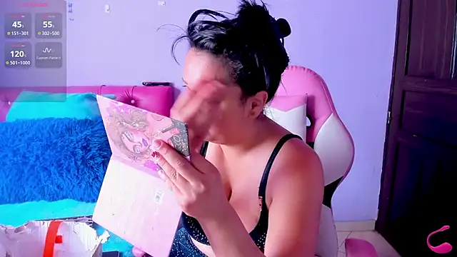 Snapshot of crissn0707 chatting on October 13, 2025, 1:02 pm crissn0707 online show from October 13, 2025, 1:02 pm