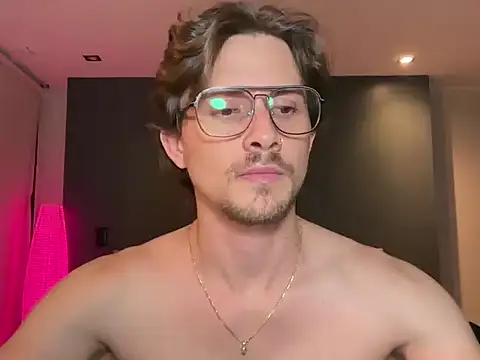 Snapshot of mcklister_kinky_feets chatting on February 14, 2026, 1:28 am mcklister kinky feets online show from February 14, 2026, 1:28 am