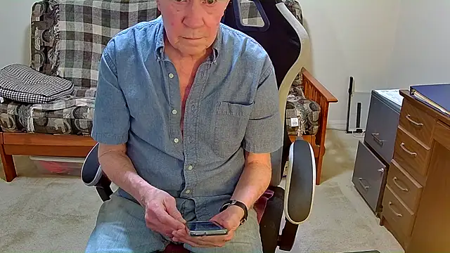 jimmy d47 online show from April 11, 2026, 7:39 pm