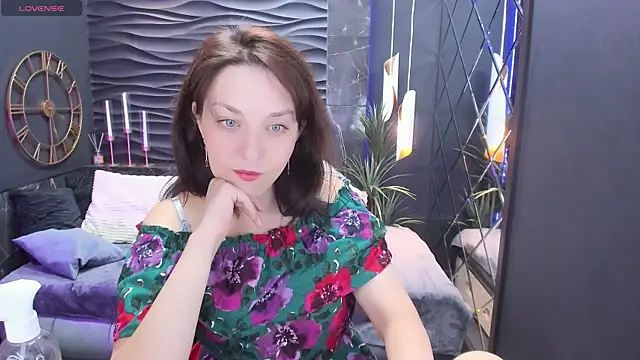 Snapshot of MargaretFatal chatting on July 18, 2026, 5:27 am MargaretFatal online show from July 18, 2026, 5:27 am