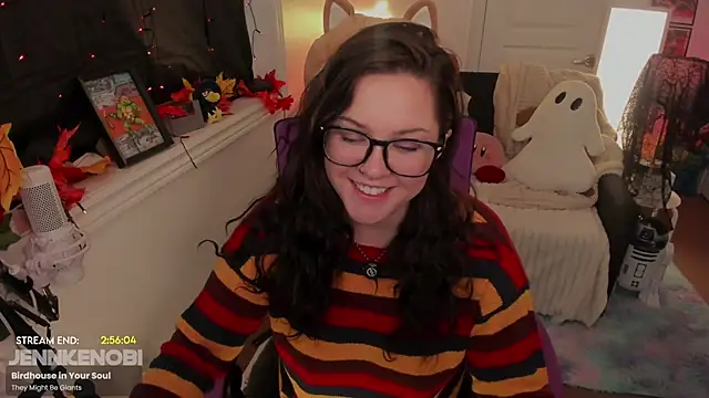 Snapshot of JennKenobi chatting on October 8, 2025, 4:08 pm JennKenobi online show from October 8, 2025, 4:08 pm