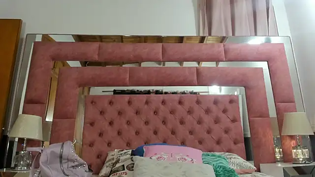 Snapshot of briana_wonder69xxx chatting on September 20, 2025, 2:44 pm briana wonder69xxx online show from September 20, 2025, 2:44 pm