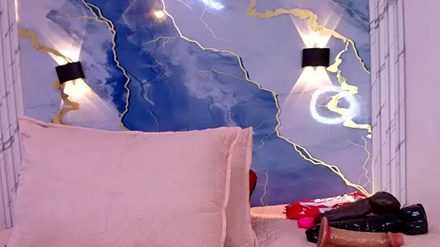 Snapshot of lorrayne_ chatting on October 8, 2025, 12:07 pm lorrayne  online show from October 8, 2025, 12:07 pm