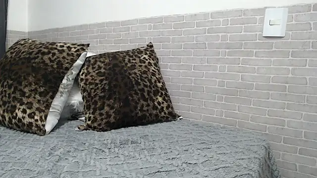 sweet luana online show from October 21, 2025, 4:01 am