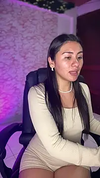 Ambar pe  online show from February 18, 2026, 2:31 am