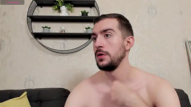 Snapshot of Dylan_Best chatting on January 16, 2026, 11:31 pm Dylan Best online show from January 16, 2026, 11:31 pm