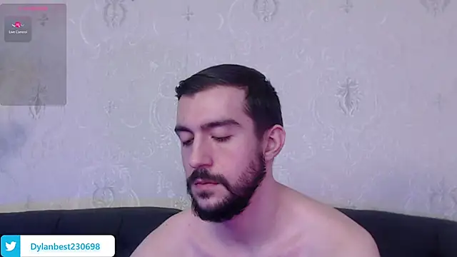 Snapshot of Dylan_Best chatting on March 1, 2025, 2:26 am Dylan Best online show from March 1, 2025, 2:26 am