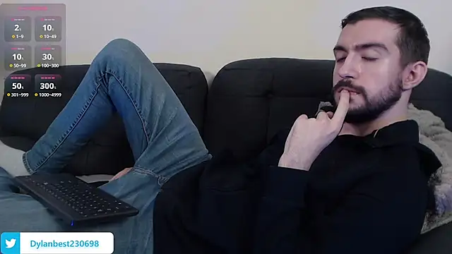 Snapshot of Dylan_Best chatting on February 26, 2025, 5:24 am Dylan Best online show from February 26, 2025, 5:24 am