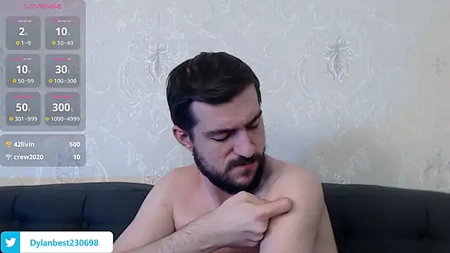 Snapshot of Dylan_Best chatting on March 4, 2025, 6:15 am Dylan Best online show from March 4, 2025, 6:15 am