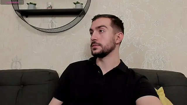 Snapshot of Dylan_Best chatting on February 24, 2026, 11:38 pm Dylan Best online show from February 24, 2026, 11:38 pm