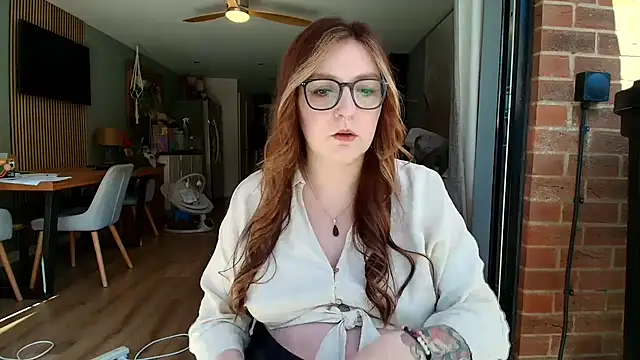 short sweetpea online show from April 8, 2026, 11:33 am