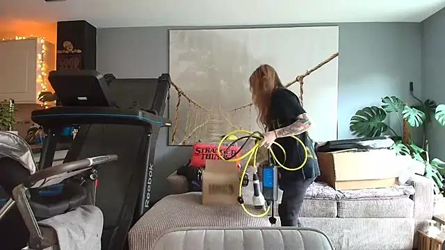 Snapshot of short_sweetpea chatting on October 17, 2025, 2:41 pm short sweetpea online show from October 17, 2025, 2:41 pm