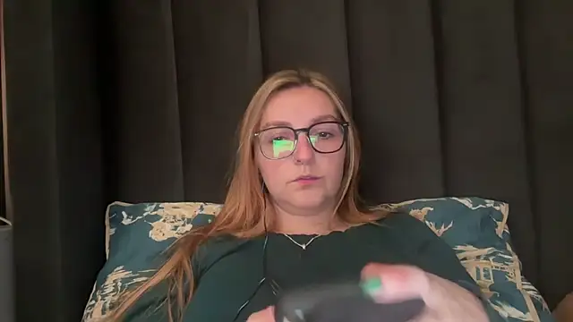 Snapshot of short_sweetpea chatting on September 21, 2025, 12:21 pm short sweetpea online show from September 21, 2025, 12:21 pm