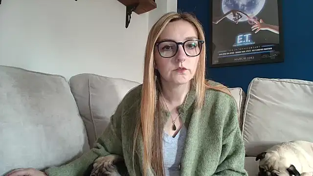 Snapshot of short_sweetpea chatting on October 1, 2025, 1:26 pm short sweetpea online show from October 1, 2025, 1:26 pm