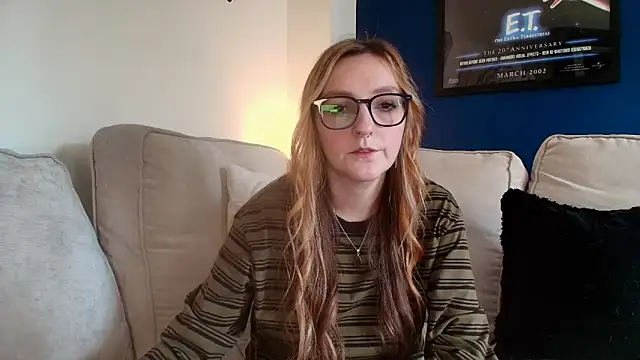 Snapshot of short_sweetpea chatting on October 28, 2025, 12:37 pm short sweetpea online show from October 28, 2025, 12:37 pm