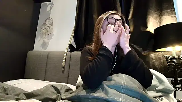 short sweetpea online show from March 24, 2026, 8:03 am