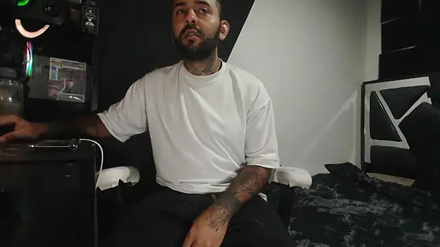 Snapshot of TeddyGominola_ chatting on September 17, 2025, 7:05 pm TeddyGominola online show from September 17, 2025, 7:05 pm