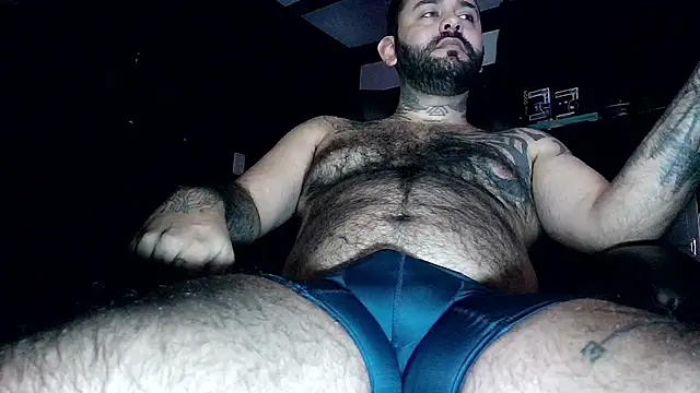 TeddyGominola  online show from April 16, 2026, 1:01 pm