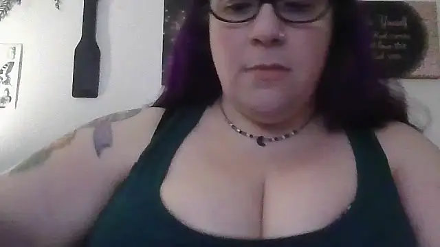 GothyBaby online show from March 3, 2026, 9:44 pm