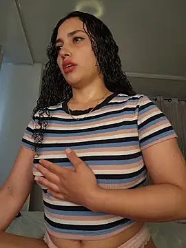 Snapshot of Lucy_Marin chatting on February 25, 2026, 3:56 pm Lucy Marin online show from February 25, 2026, 3:56 pm