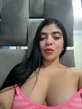 Snapshot of little_brianna_ chatting on December 25, 2024, 6:20 am little brianna online show from December 25, 2024, 6:20 am