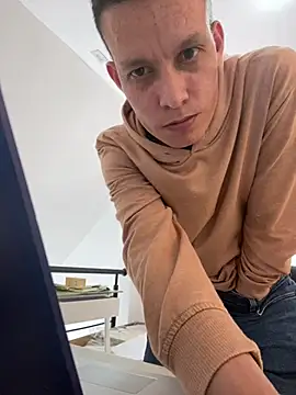 yequeal online show from March 1, 2025, 8:21 pm