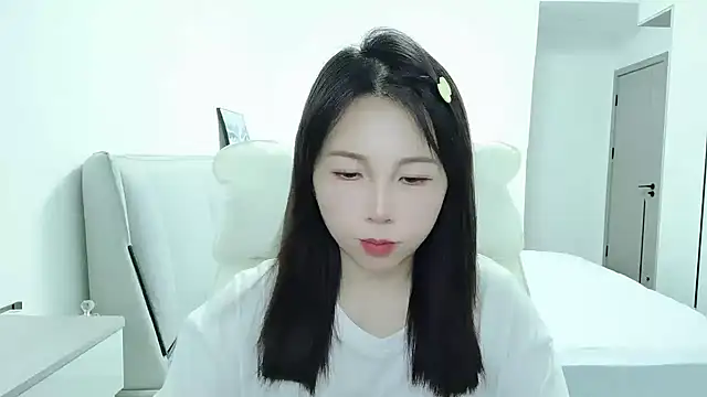 Snapshot of Sunset_glow chatting on October 14, 2025, 7:53 am Sunset glow online show from October 14, 2025, 7:53 am