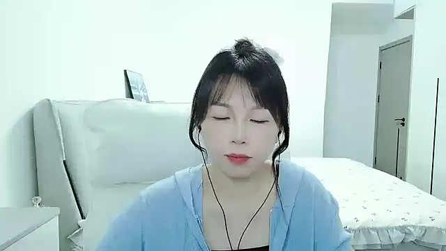 Snapshot of Sunset_glow chatting on October 20, 2025, 7:53 am Sunset glow online show from October 20, 2025, 7:53 am