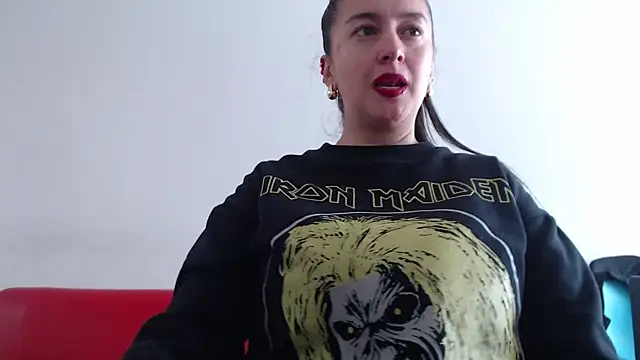 Snapshot of Cherry_1992 chatting on January 19, 2026, 1:59 pm Cherry 1992 online show from January 19, 2026, 1:59 pm